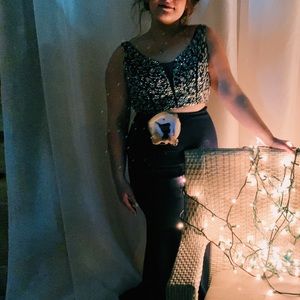 Beautiful Navy blue 2-piece Jr’s Prom Dress